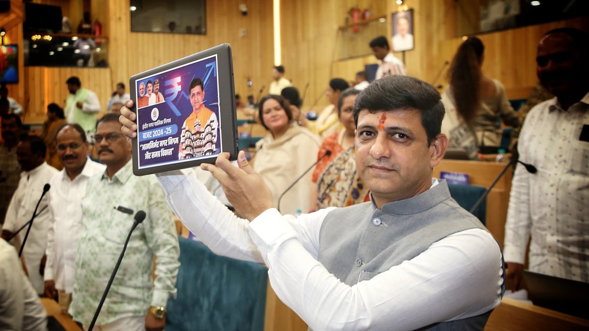 Indore: Mayor Tables Rs Rs 8302 Cr, Water Cess Hiked By 50 Per Cent; Pass By Voice Vote In Absence Of Opposition